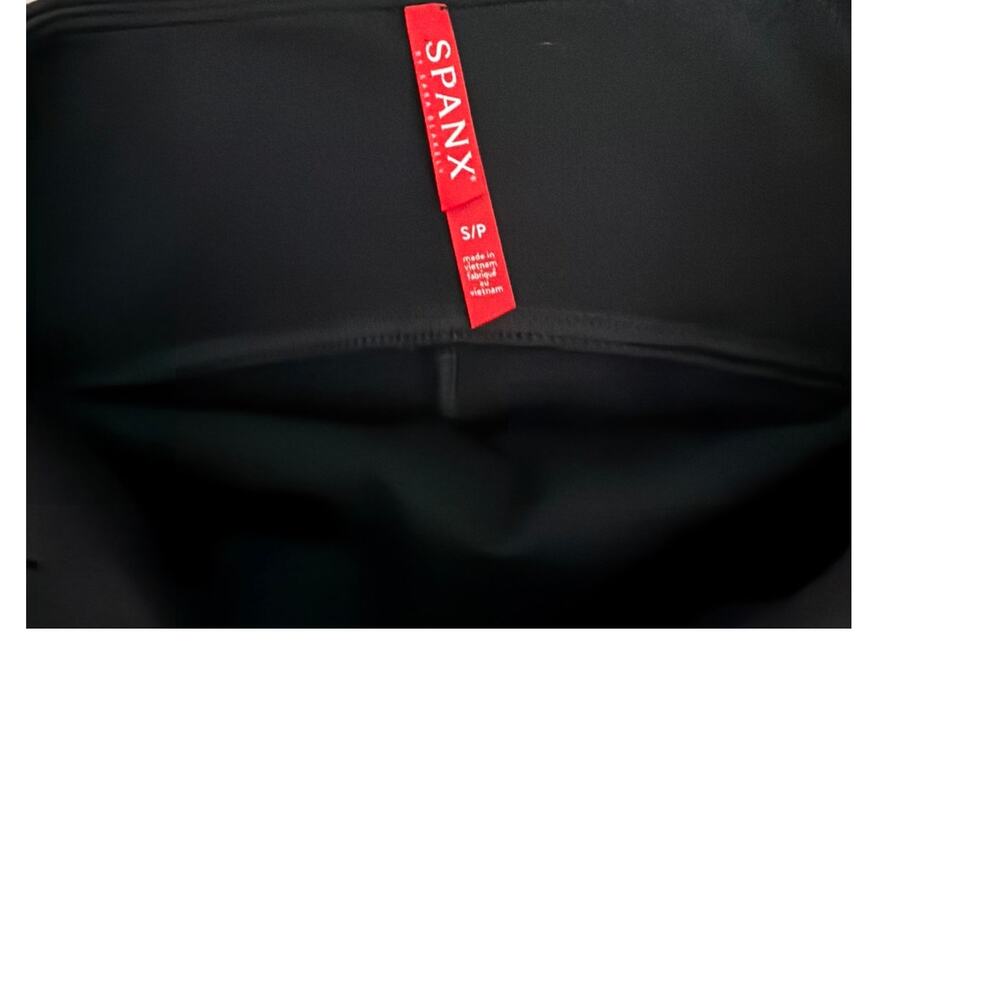 Spanx Ready to Wow Black Faux Leather Shaping Leggings Size Small - Picture 4 of 5